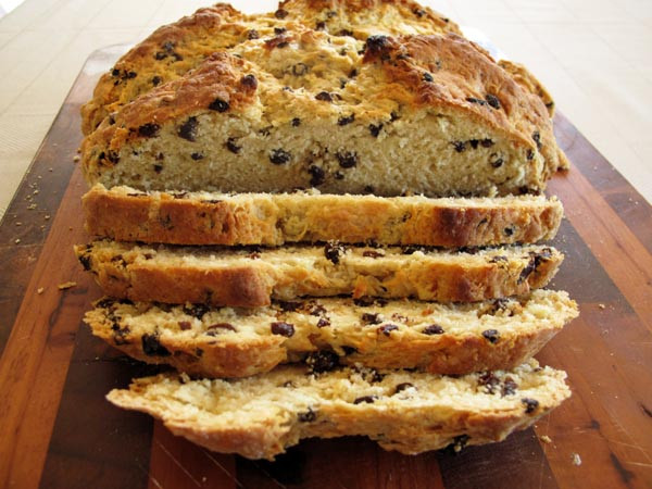 Irish Soda Bread With Raisins
 Irish Soda Bread