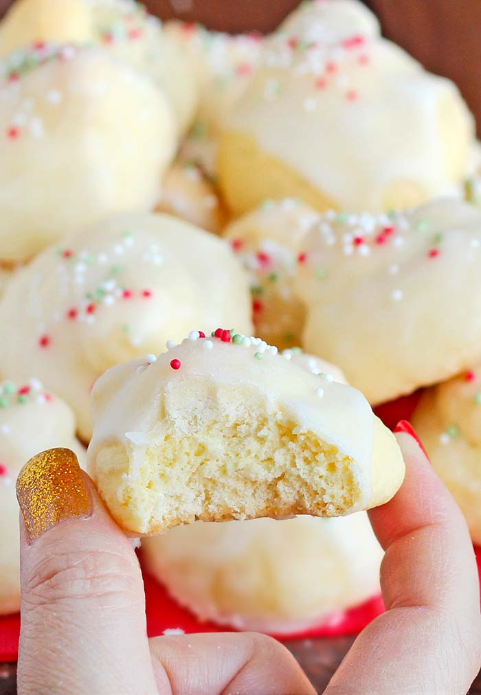 Italian Christmas Cookies
 Italian Christmas Cookies Cakescottage