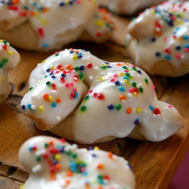 Italian Christmas Cookies
 24 Yummy Christmas Cookie Recipes