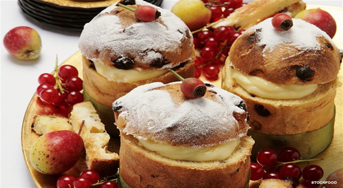 Italian Dessert Recipes
 Mini Italian Panettone Cream Filled Cakes