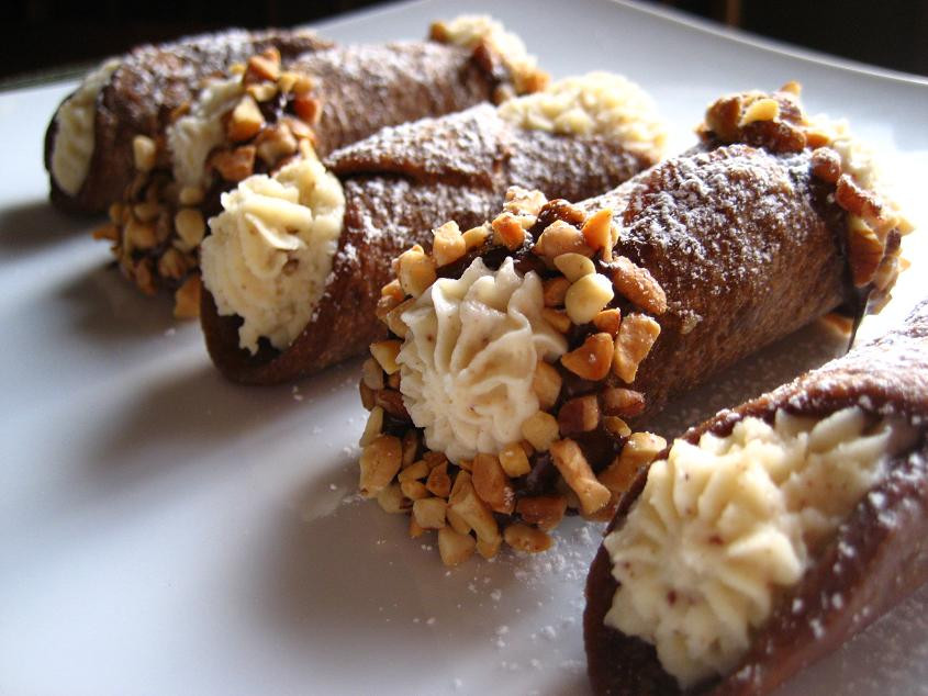 Italian Desserts Cannoli
 Kitchen Bliss Daring Bakers Cannoli