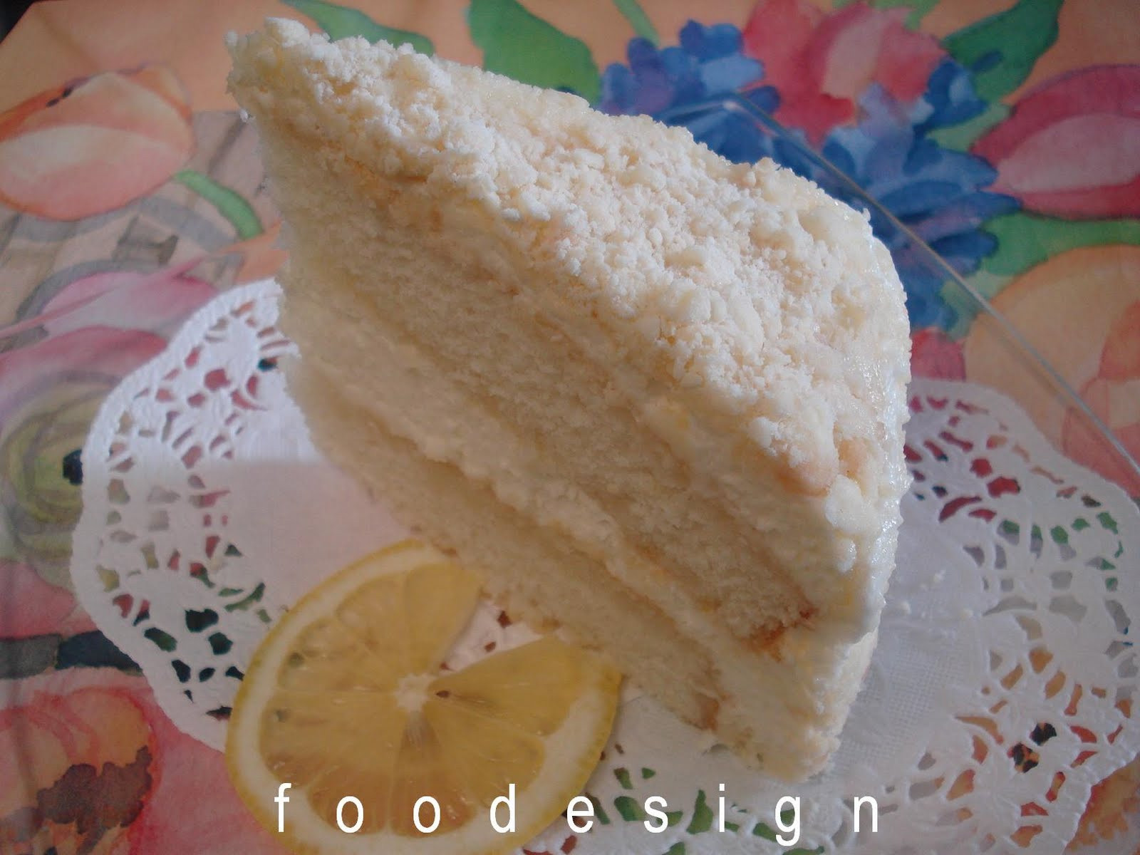 Italian Lemon Cream Cake
 foodesign Italian lemon cream cake