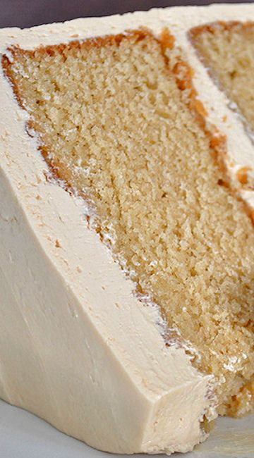 Italian Lemon Cream Cake
 Italian Fresh Cream Lemon Cake
