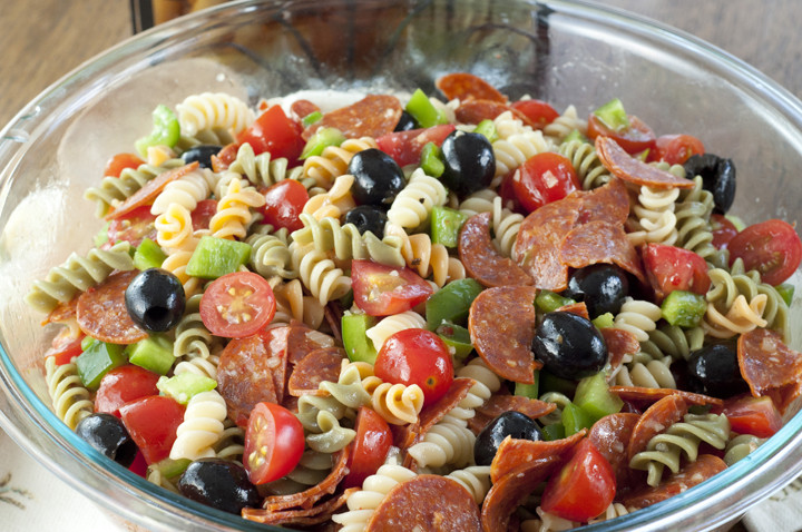 Italian Pasta Salad With Pepperoni
 Favorite Recipes for Camping in the Heat Pandaneo