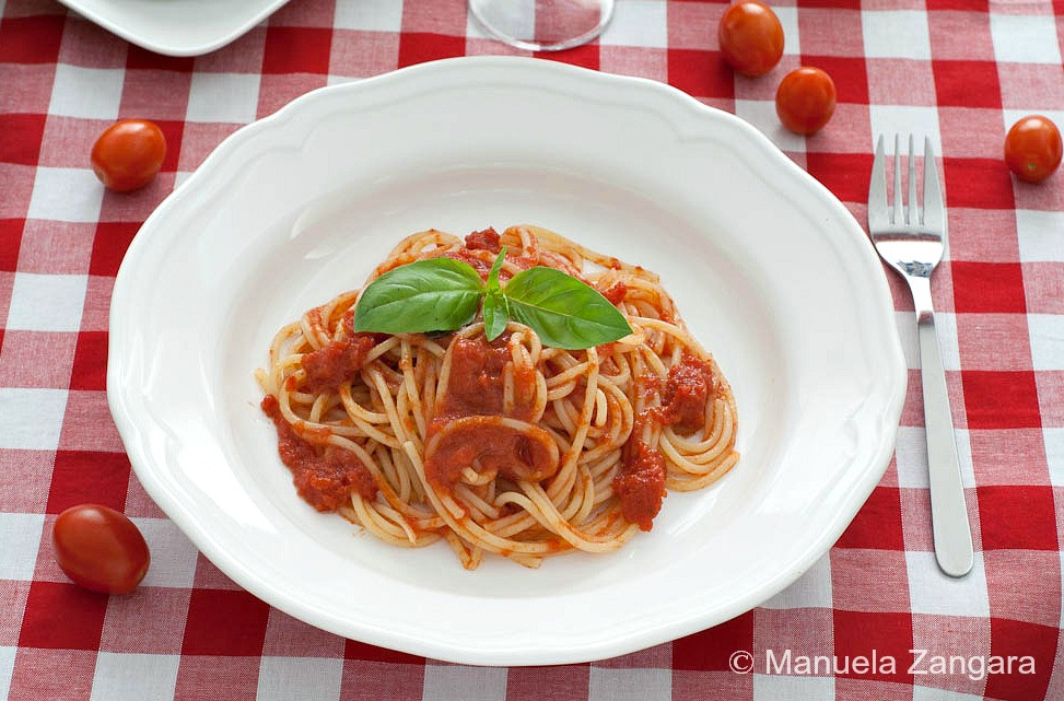 Italian Spaghetti Sauce
 homemade italian spaghetti sauce recipe with fresh tomatoes