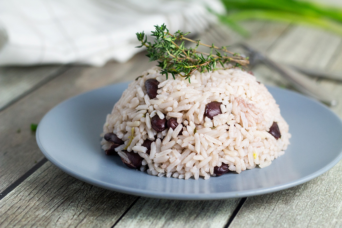 Jamaican Rice And Beans
 Authentic Jamaican Rice and Peas Cooking The Globe