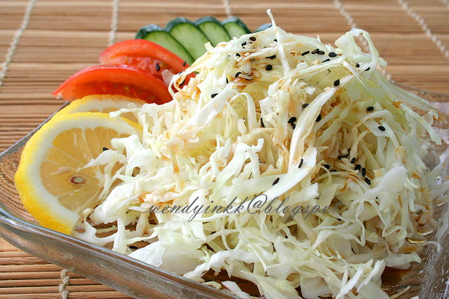 Japanese Cabbage Salad
 Table for 2 or more Cabbage Salad with Chuka fu