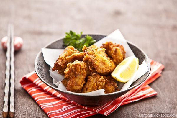 Japanese Fried Chicken
 Karaage Japanese Fried Chicken 唐揚げ • Just e Cookbook