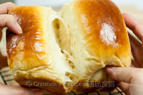 Japanese Milk Bread Recipe
 Hokkaido Milk Toast Tangzhong Method