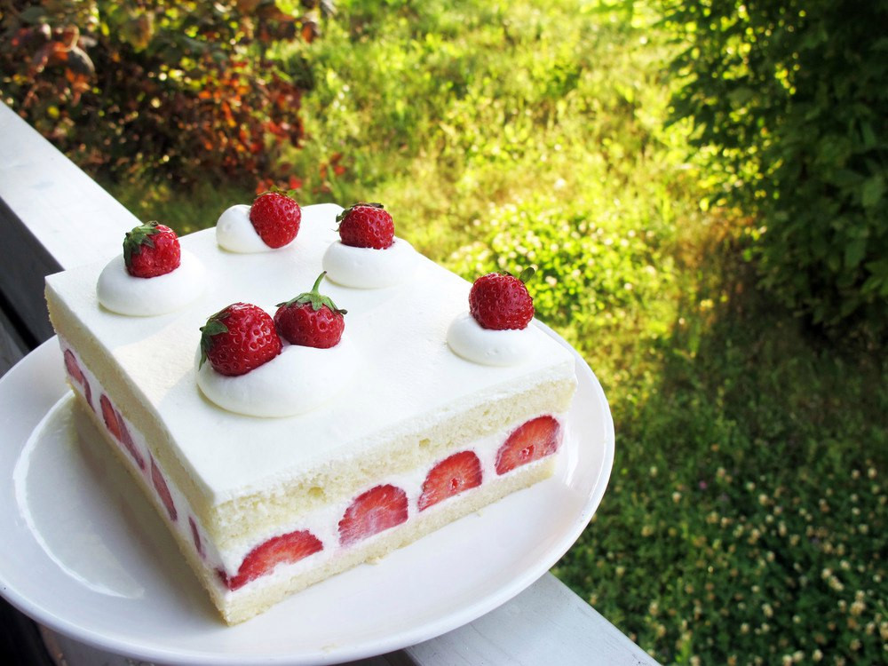 Japanese Strawberry Shortcake
 Japanese strawberry cake