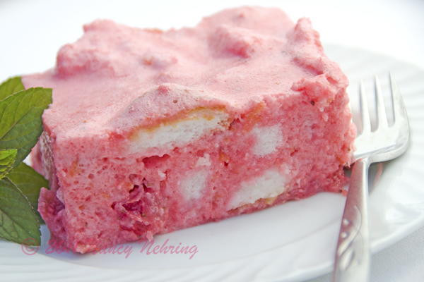 Jello Cake Recipe
 Simple Strawberry Jello Cake