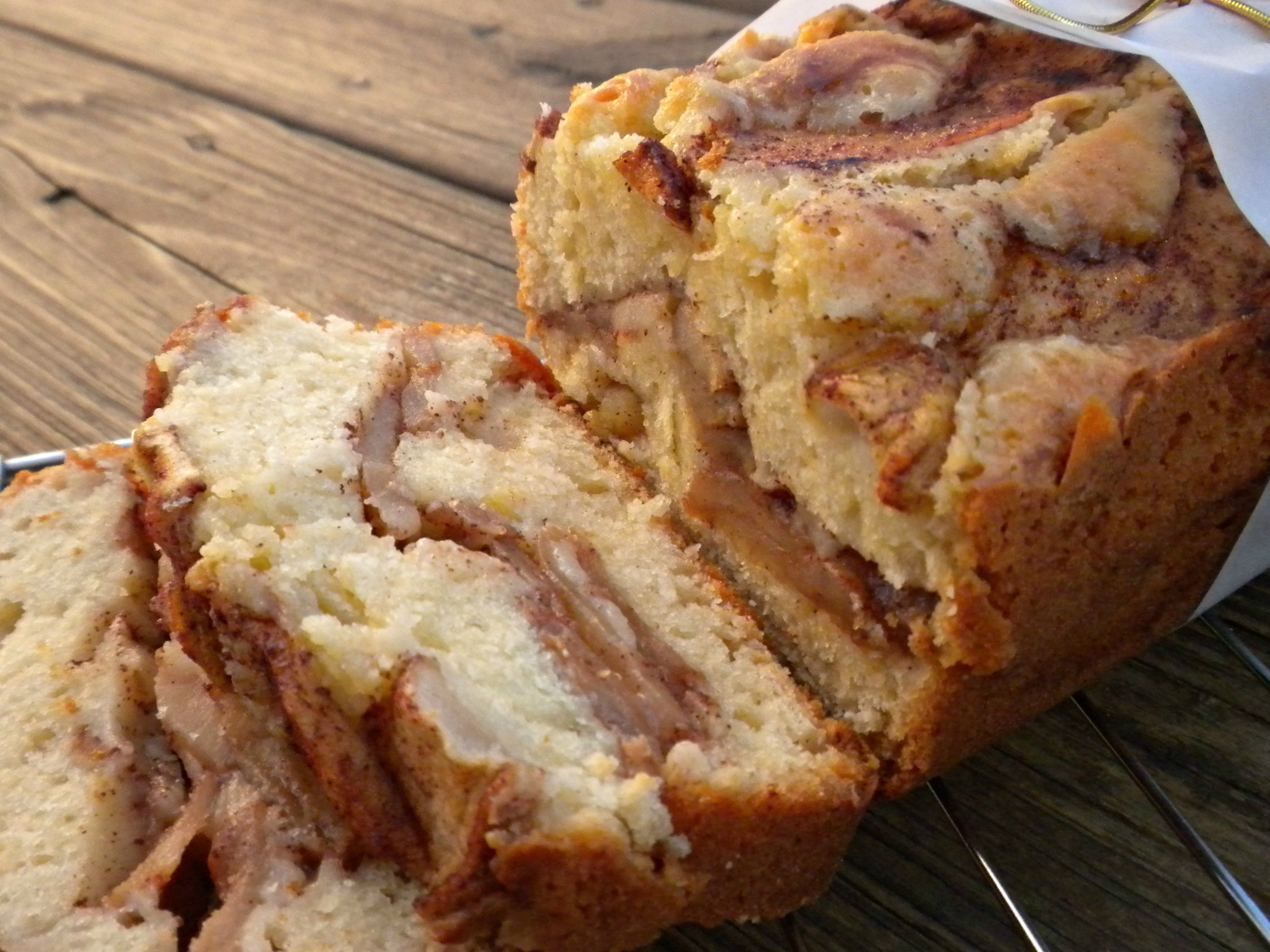 Jewish Apple Cake
 My boyfriend requested an "apple pie cake" for his