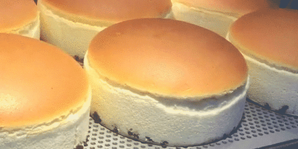 Jiggly Cheesecake Recipe
 Japan’s ‘Bouncy Cheesecakes’ Are Mesmerizing – Upvoted