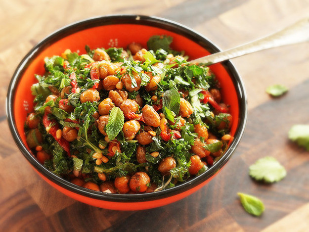 Kale Recipes Vegan
 Vegan Roasted Chickpea and Kale Salad With Sun Dried