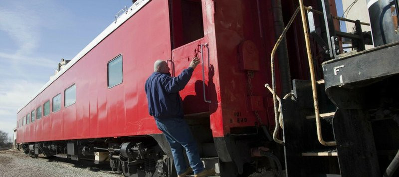 Kansas Belle Dinner Train
 All aboard the dinner train LJWorld