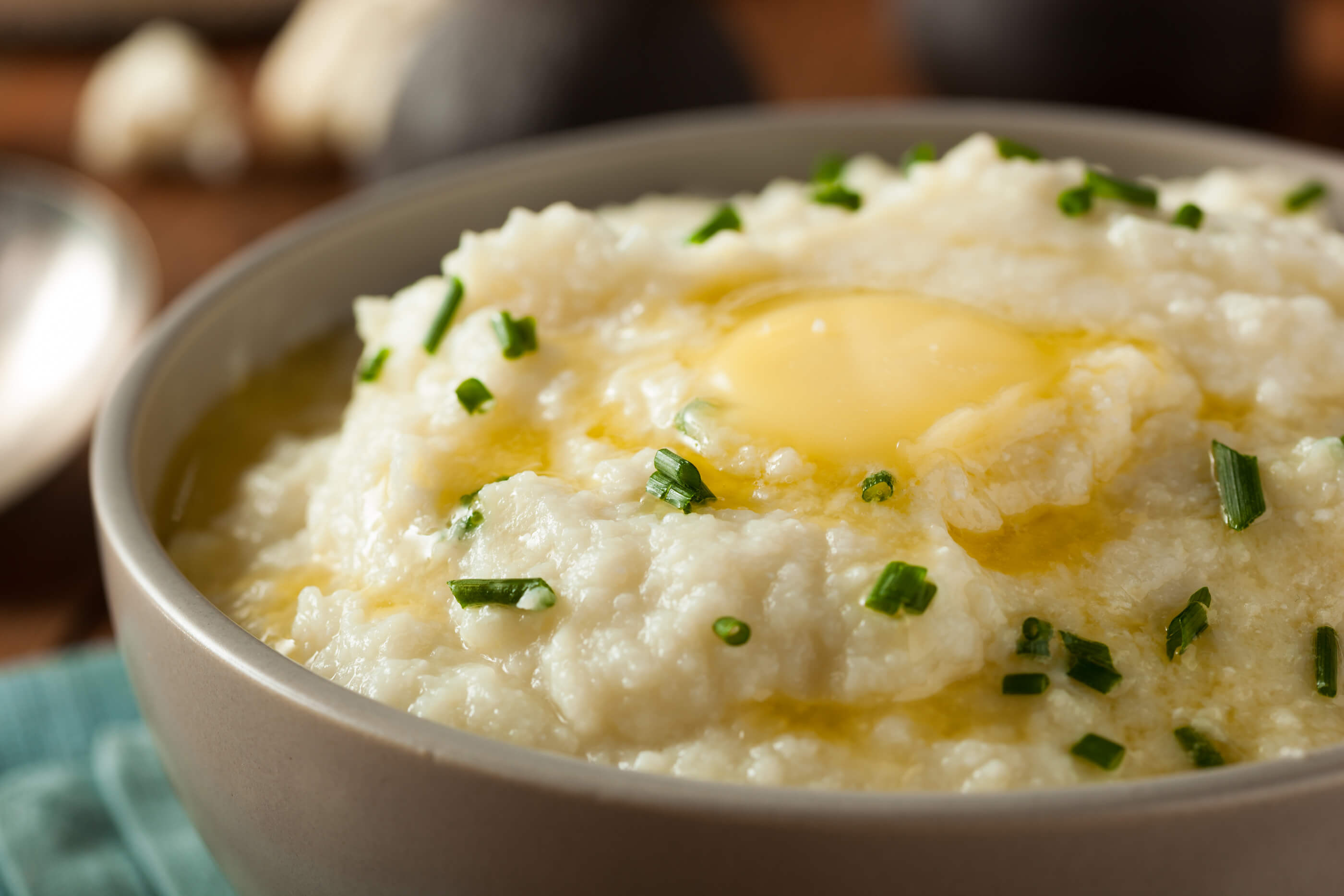 Keto Cauliflower Mashed Potatoes
 Chive Horseradish Keto Cauliflower Mash