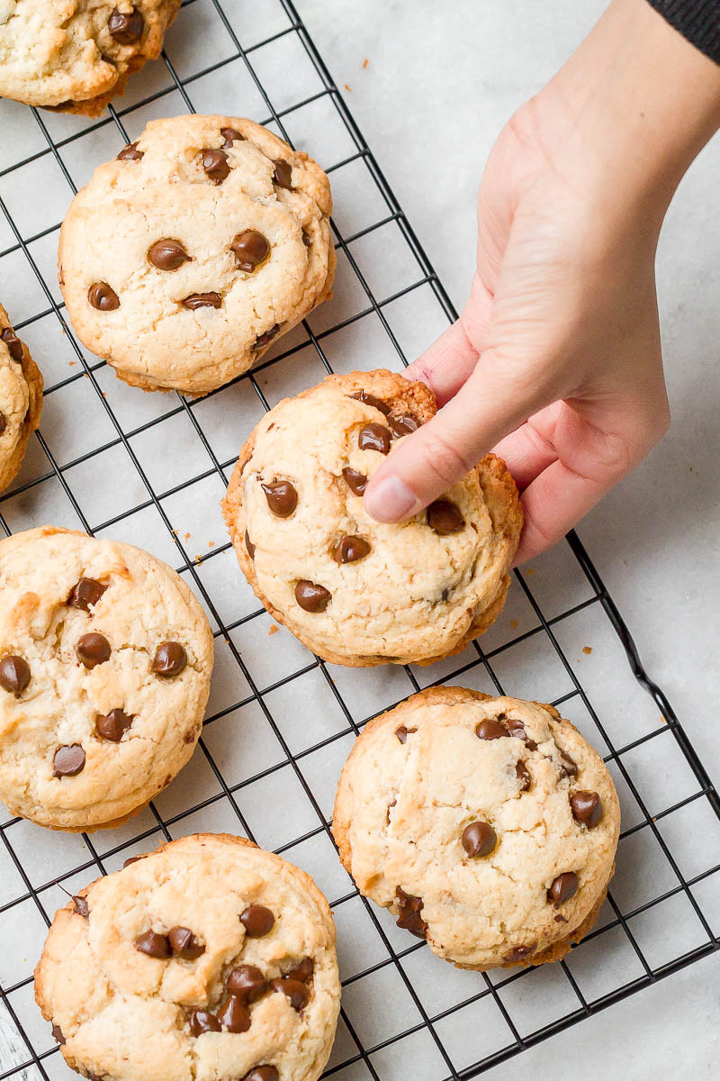 Keto Chocolate Chip Cookies
 Keto Chocolate Chip Cookies Recipe — Eatwell101