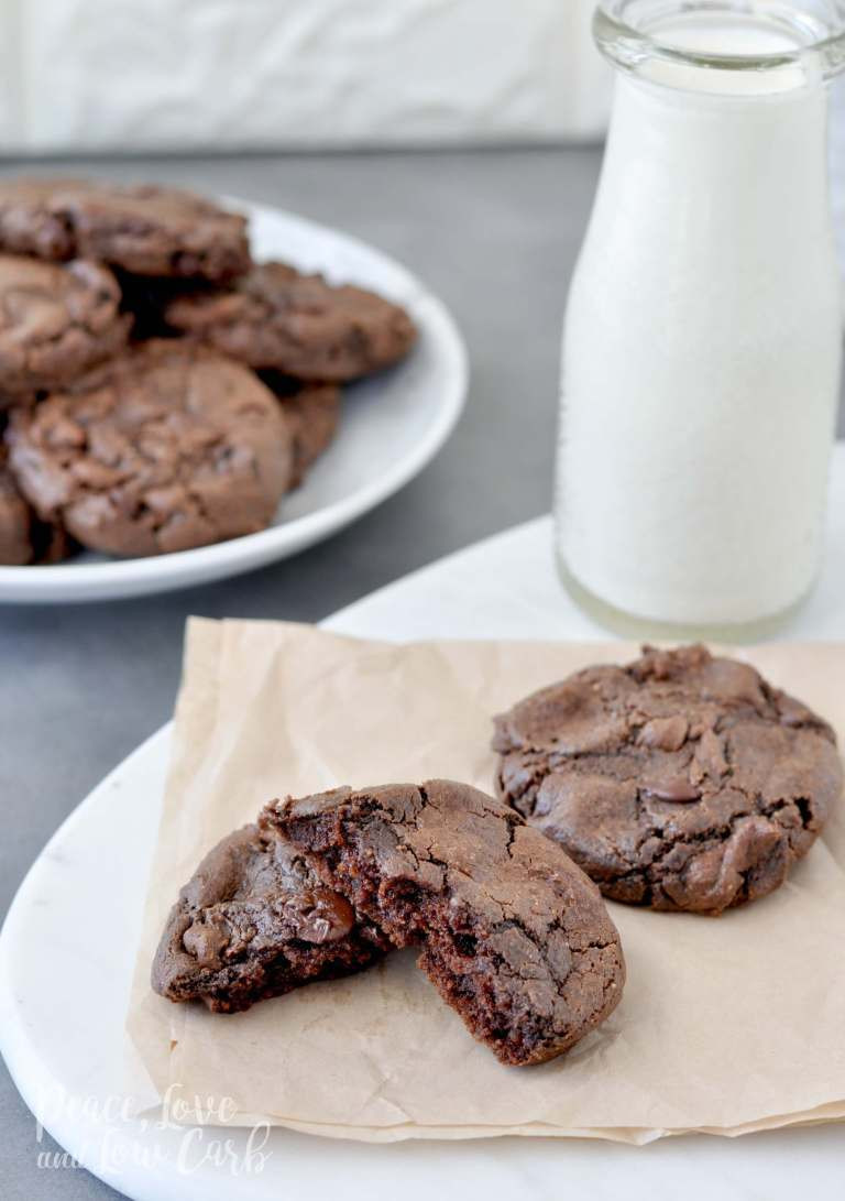 Keto Chocolate Cookies
 17 Unbelievably Good Keto Desserts Includes Net Carb