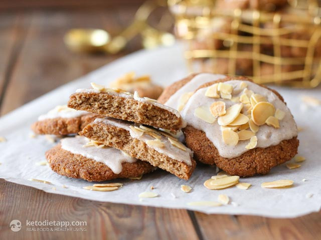 Keto Christmas Cookies
 Keto Glazed Anise Holiday Cookies