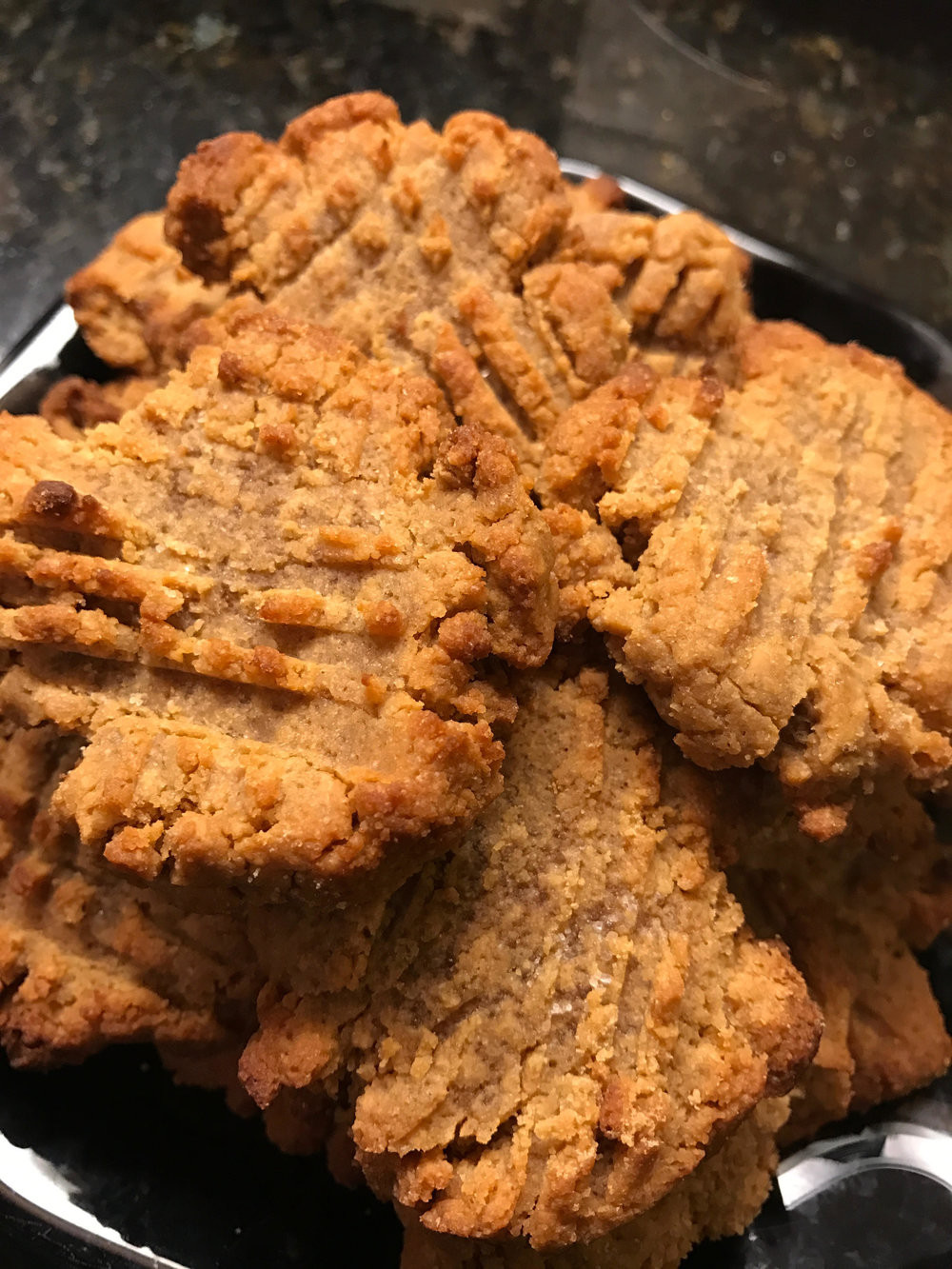 Keto Cookies Peanut Butter
 Keto Peanut Butter Cookies — It Starts With The Food
