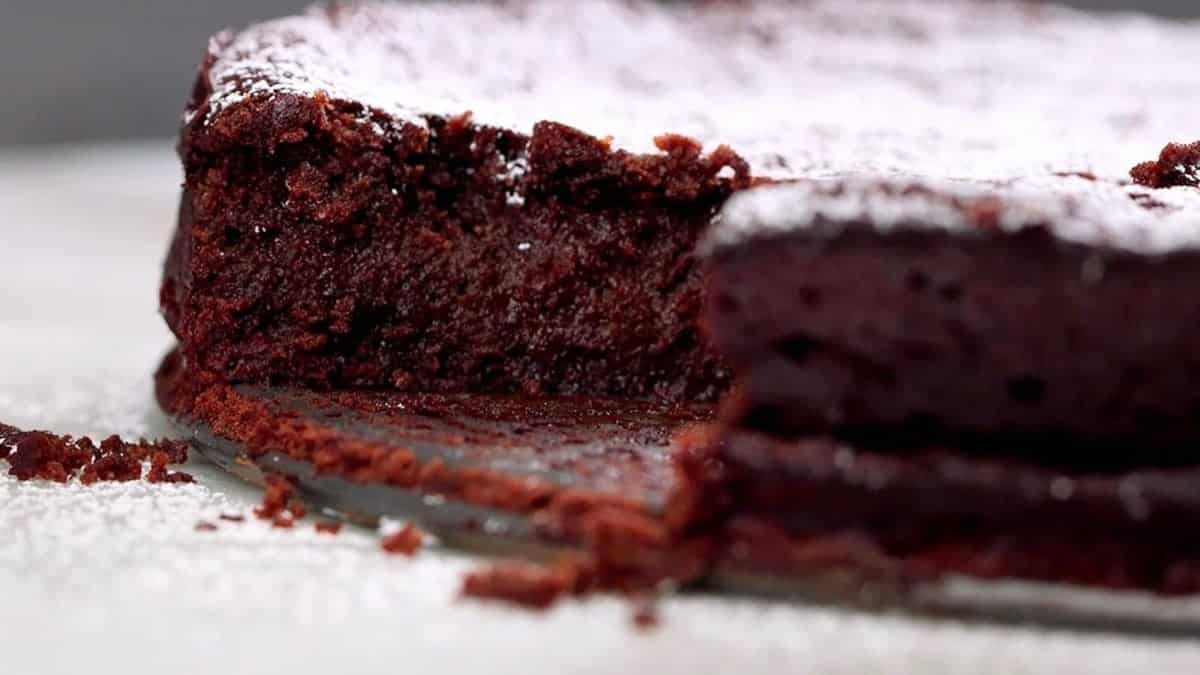 Keto Flourless Chocolate Cake
 Keto Flourless Chocolate Cake