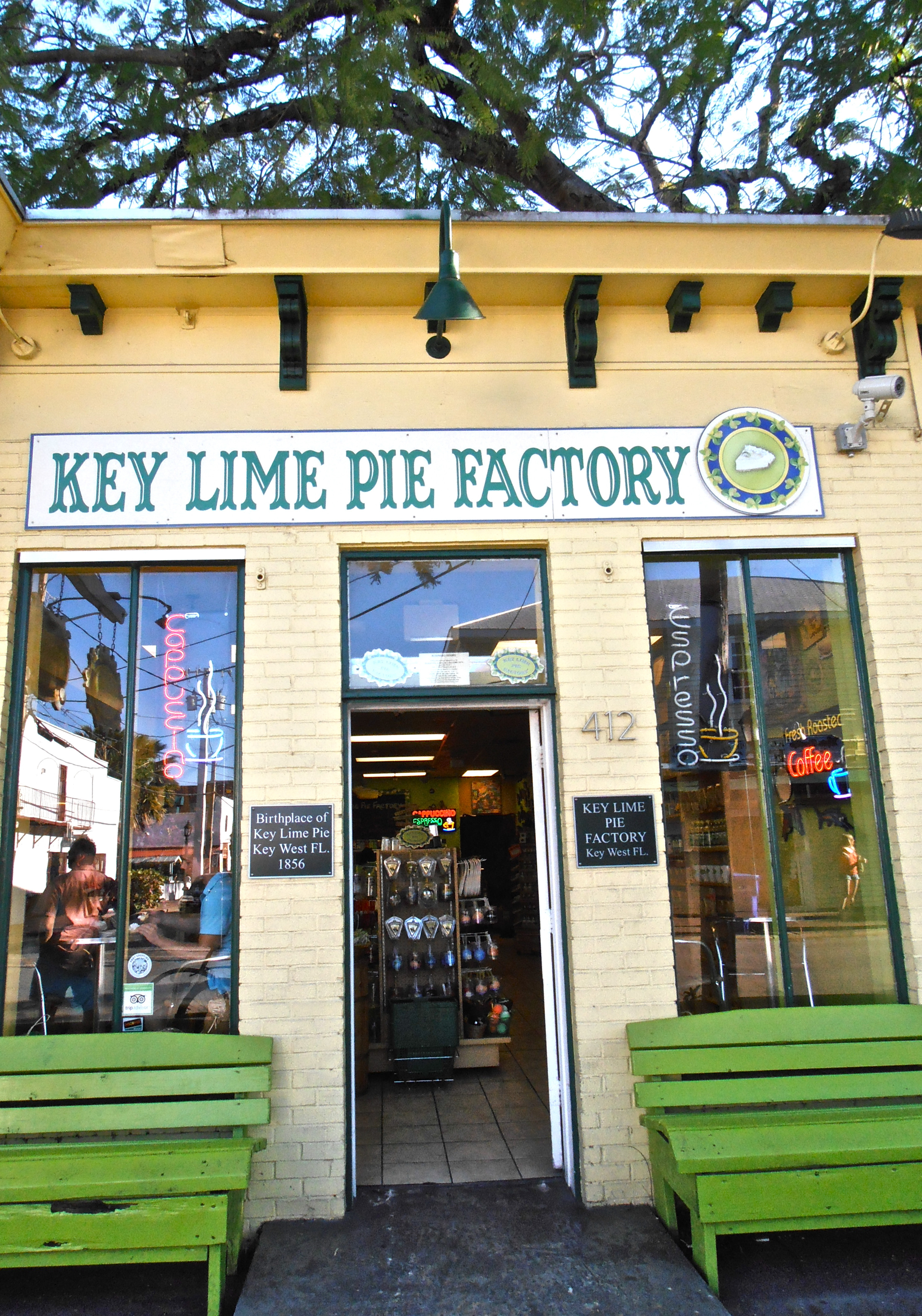Key West Key Lime Pie
 Key Lime Pie