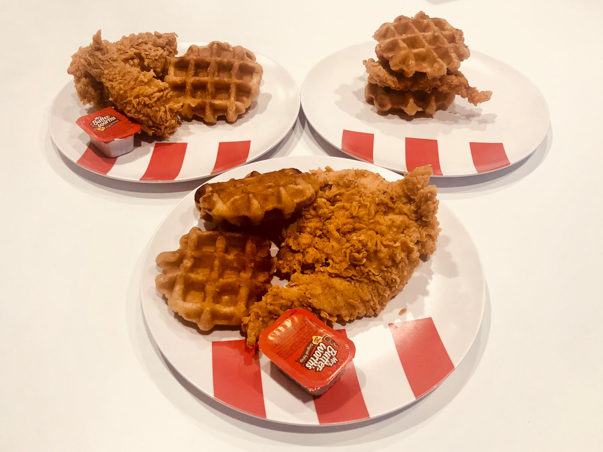 Kfc Chicken And Waffles Review
 I tried KFC s 3 new chicken and waffle dishes and there