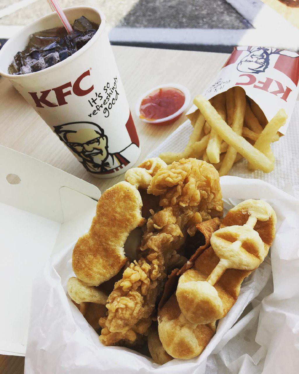 Kfc Chicken And Waffles Review
 KFC Launches Two Waffle Dishes Including A Zinger Waffle