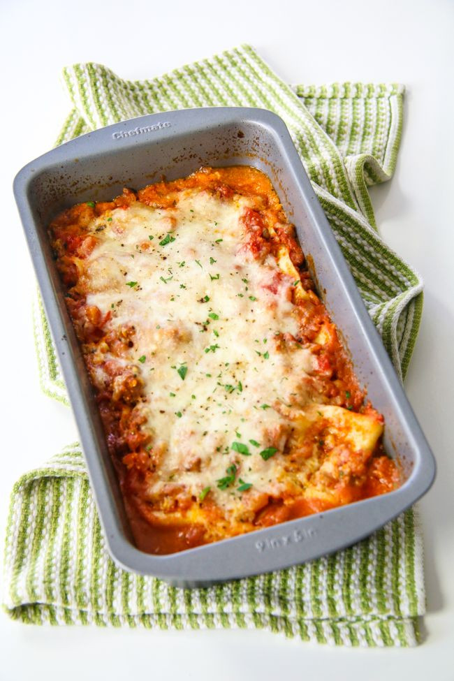Lasagna For Two
 A cute and small lasagna for two All you need are oven