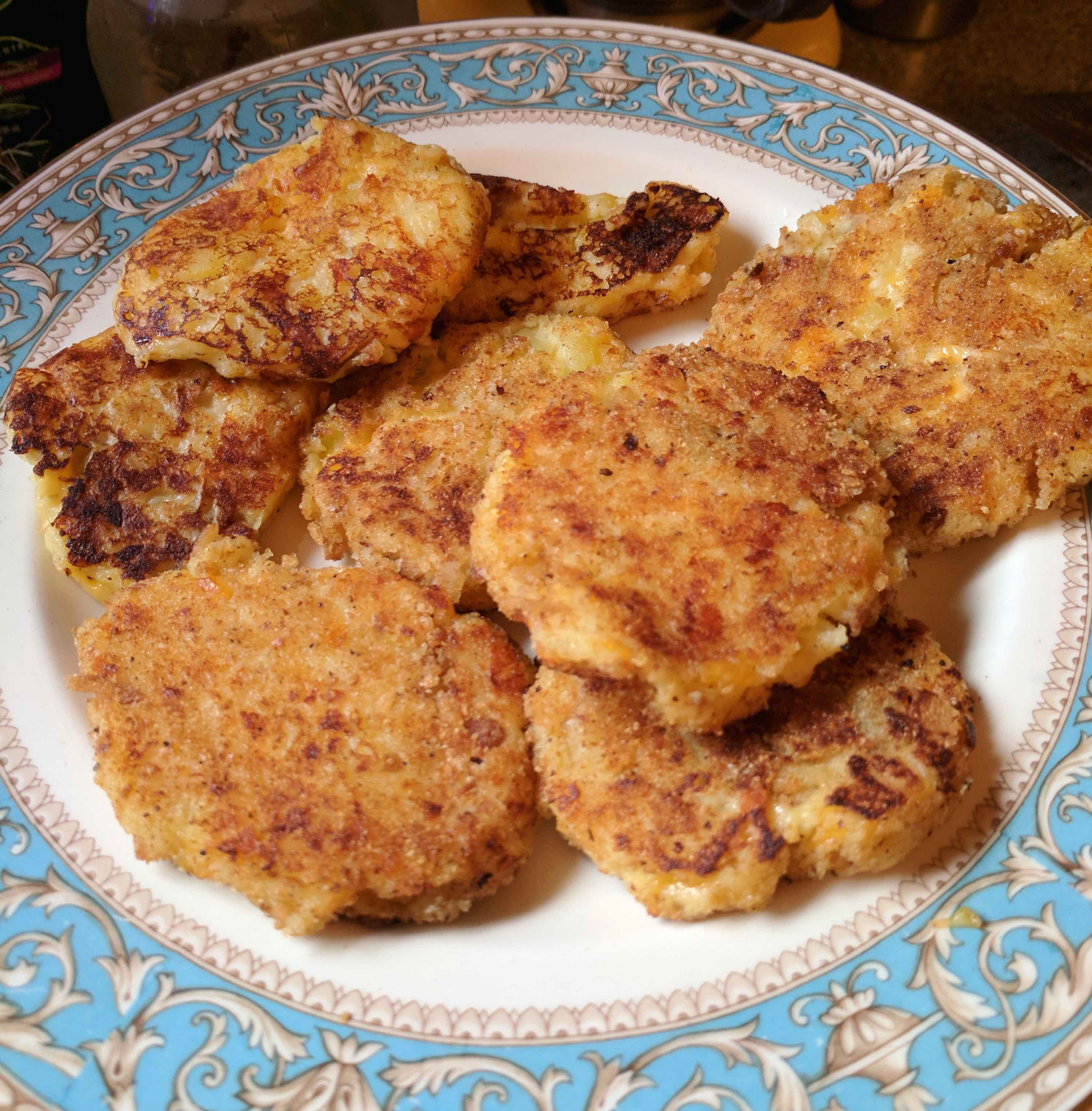 Leftover Mashed Potato Cakes
 Leftover Mashed Potato Cakes