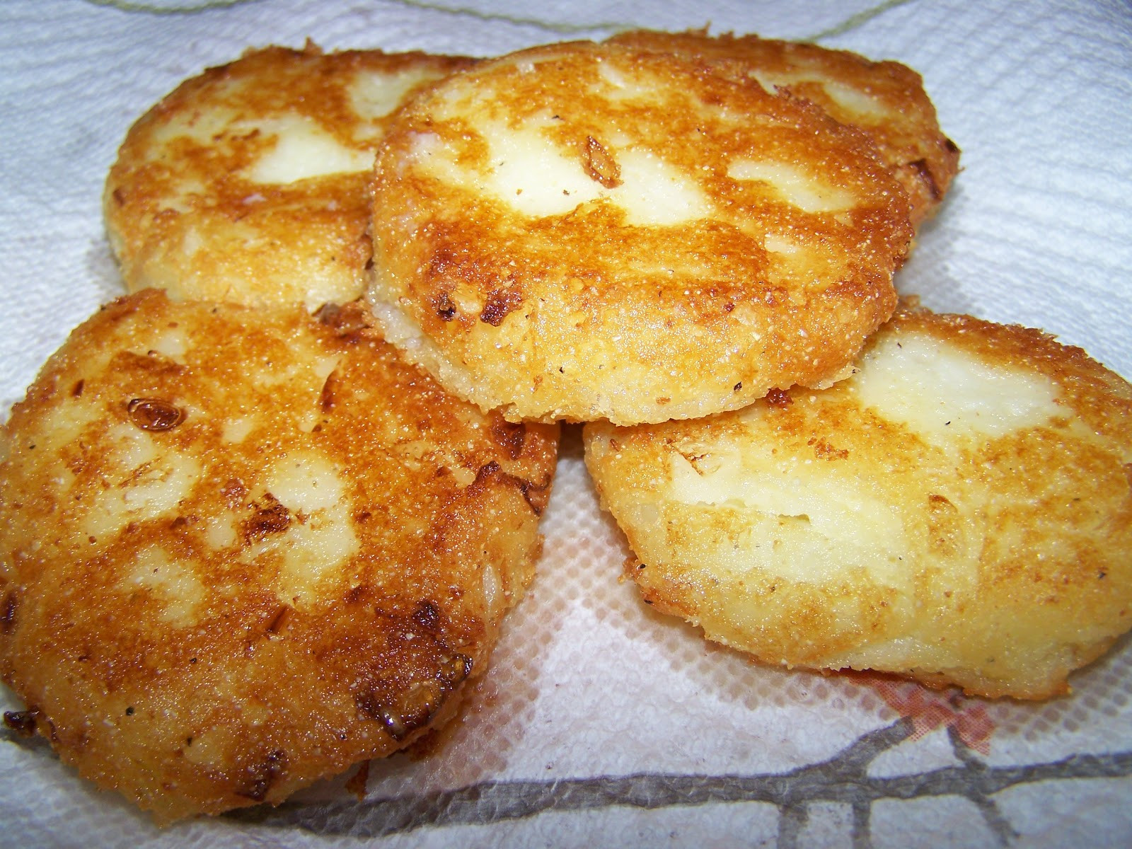 Leftover Mashed Potato Cakes
 Man That Stuff Is Good Fried Potato Cakes Using Leftover