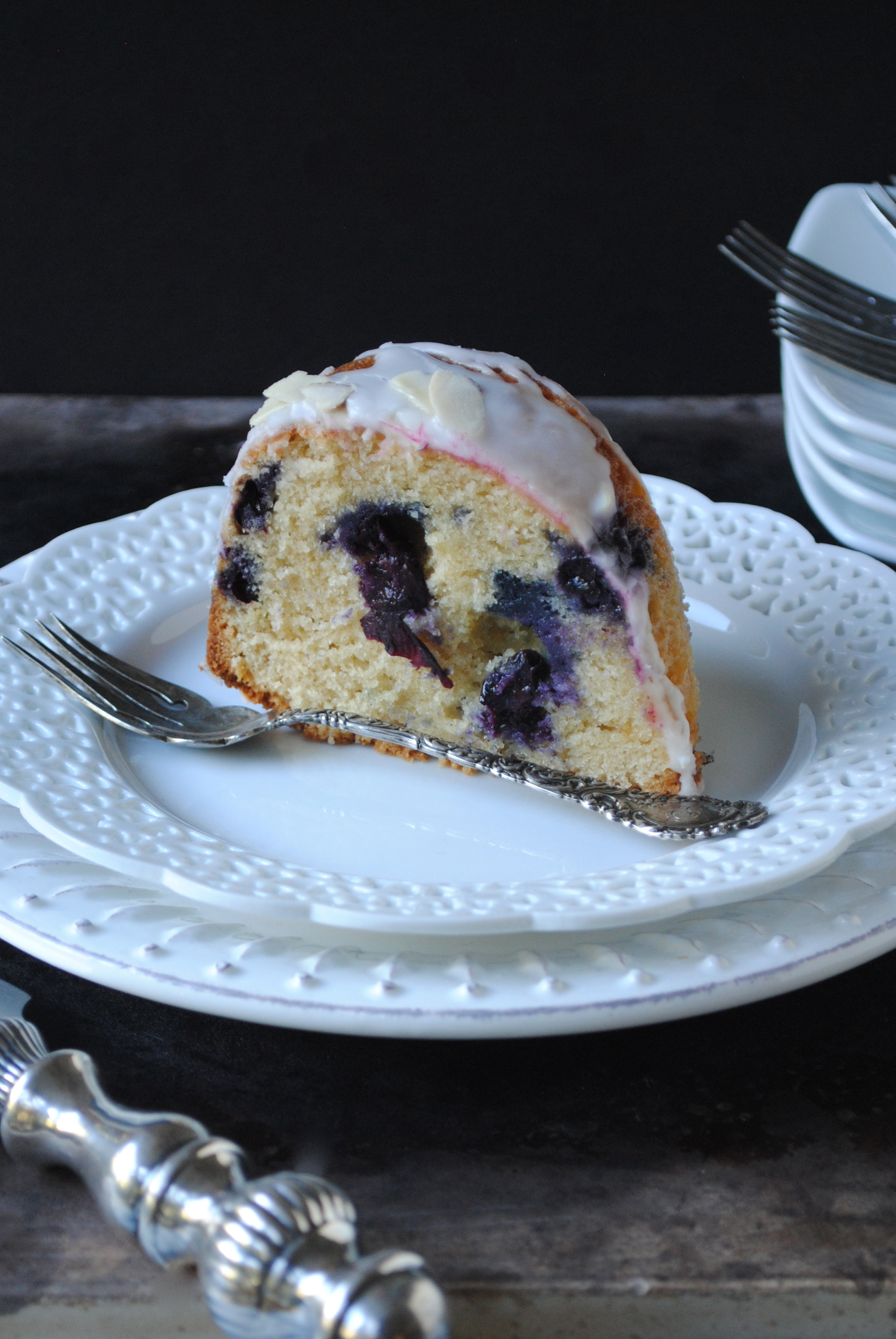 Lemon Blueberry Bundt Cake
 Blueberry Lemon Bundt Cake Mama s Gotta Bake