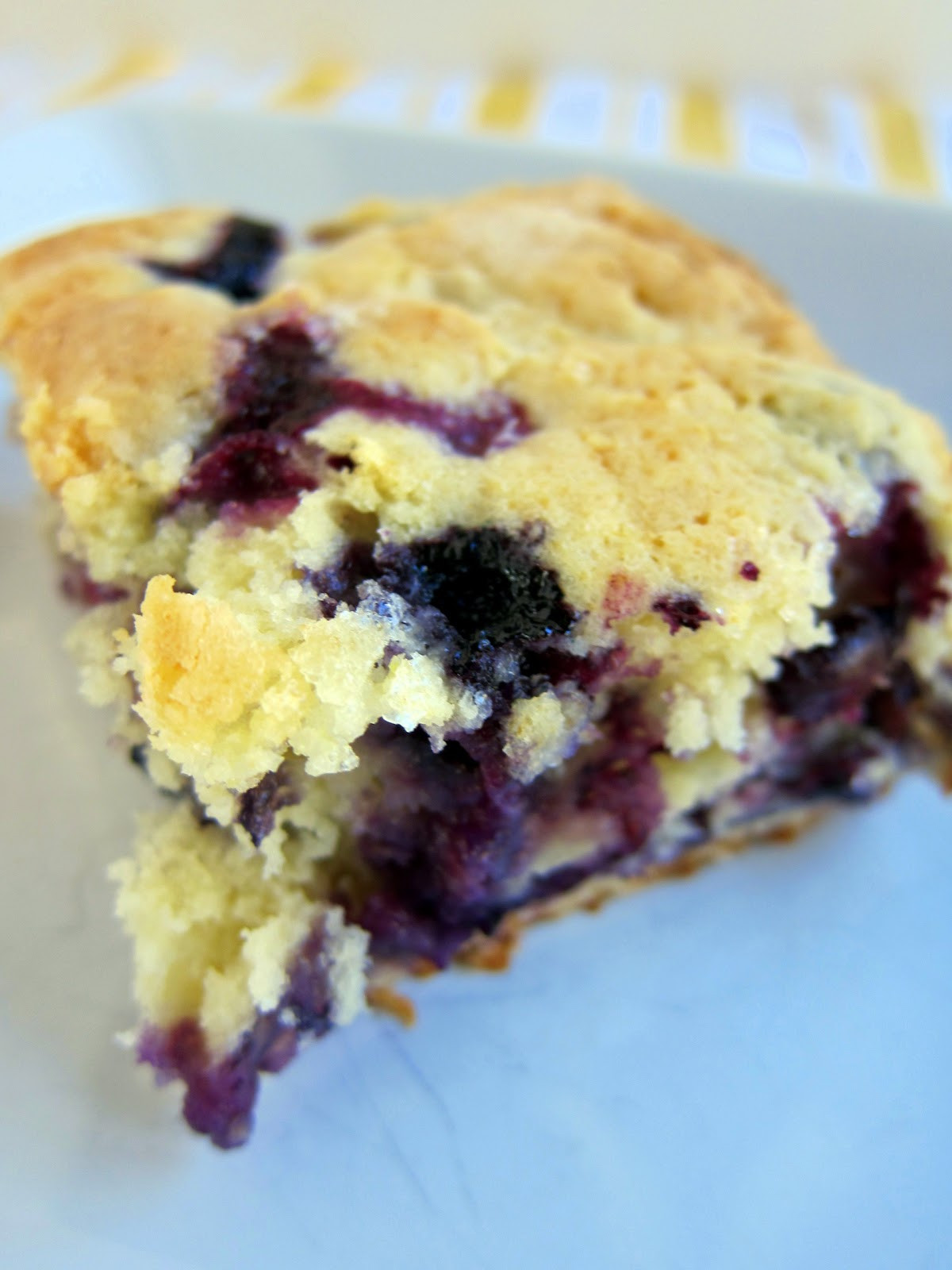 Lemon Blueberry Cake
 Lemon Blueberry Muffin Cake