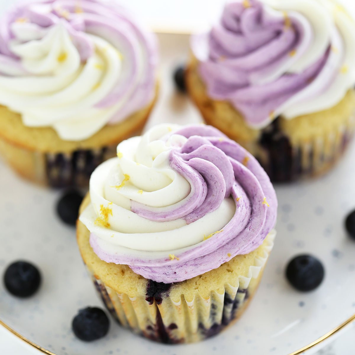 Lemon Blueberry Cupcakes
 Lemon Blueberry Cupcakes Handle the Heat