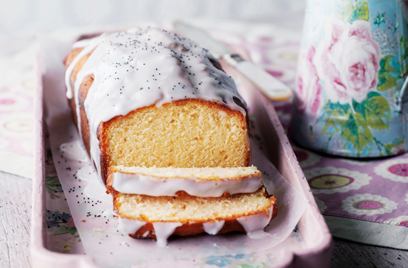 Lemon Drizzle Cake
 Lemon drizzle cake