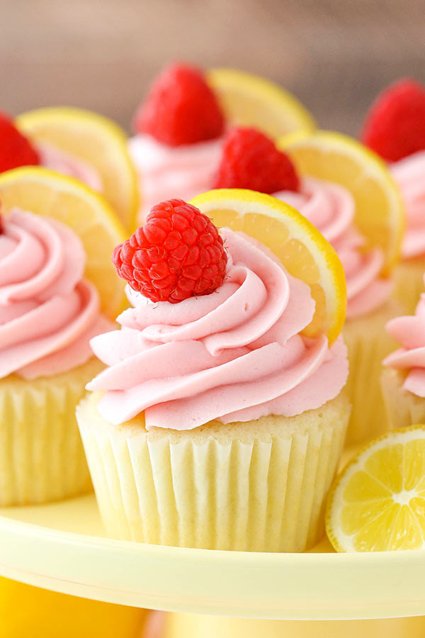 Lemon Raspberry Cupcakes
 Fluffy Lemon Raspberry Cupcakes