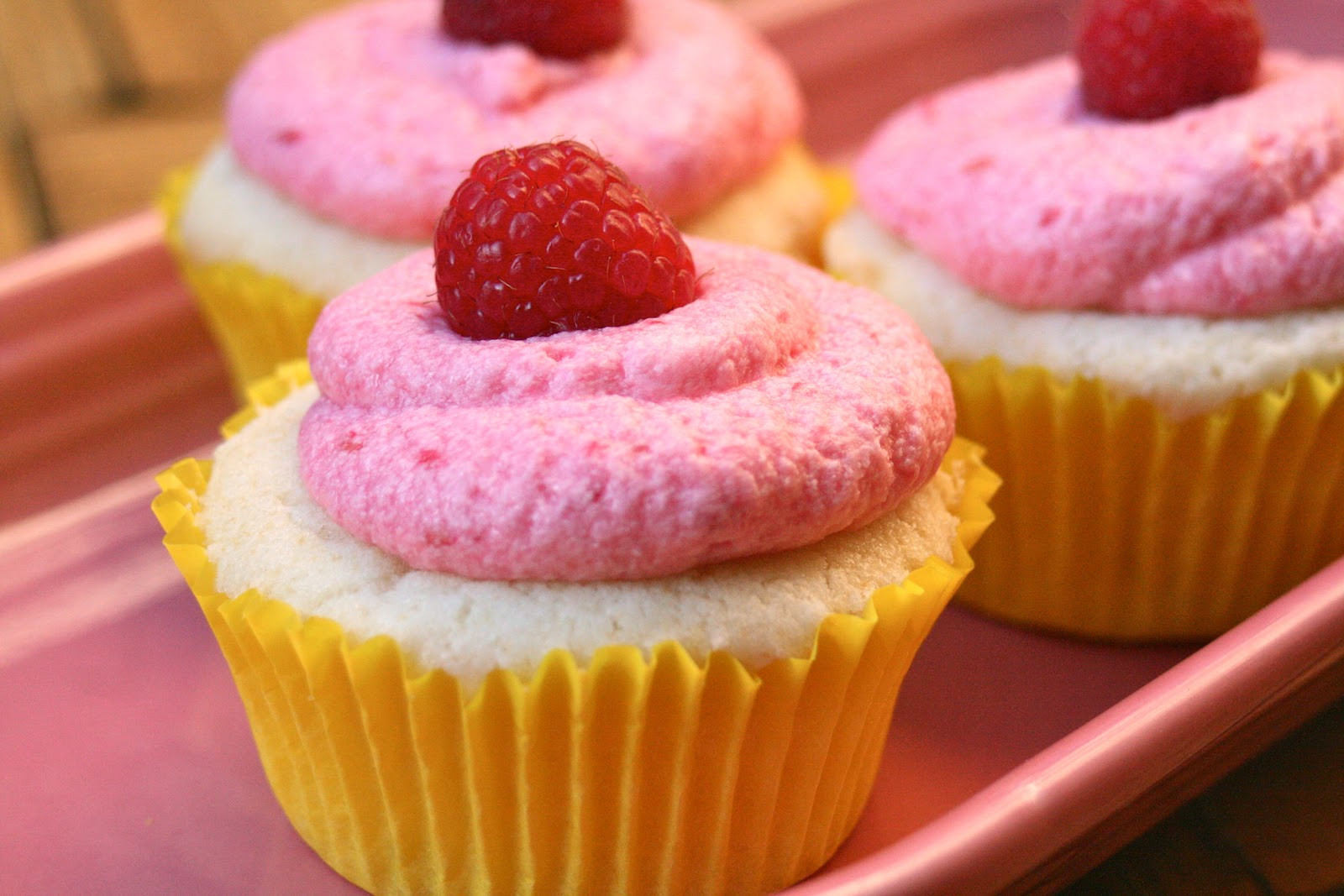 Lemon Raspberry Cupcakes
 CupcakesOMG Lemon Raspberry Cupcakes