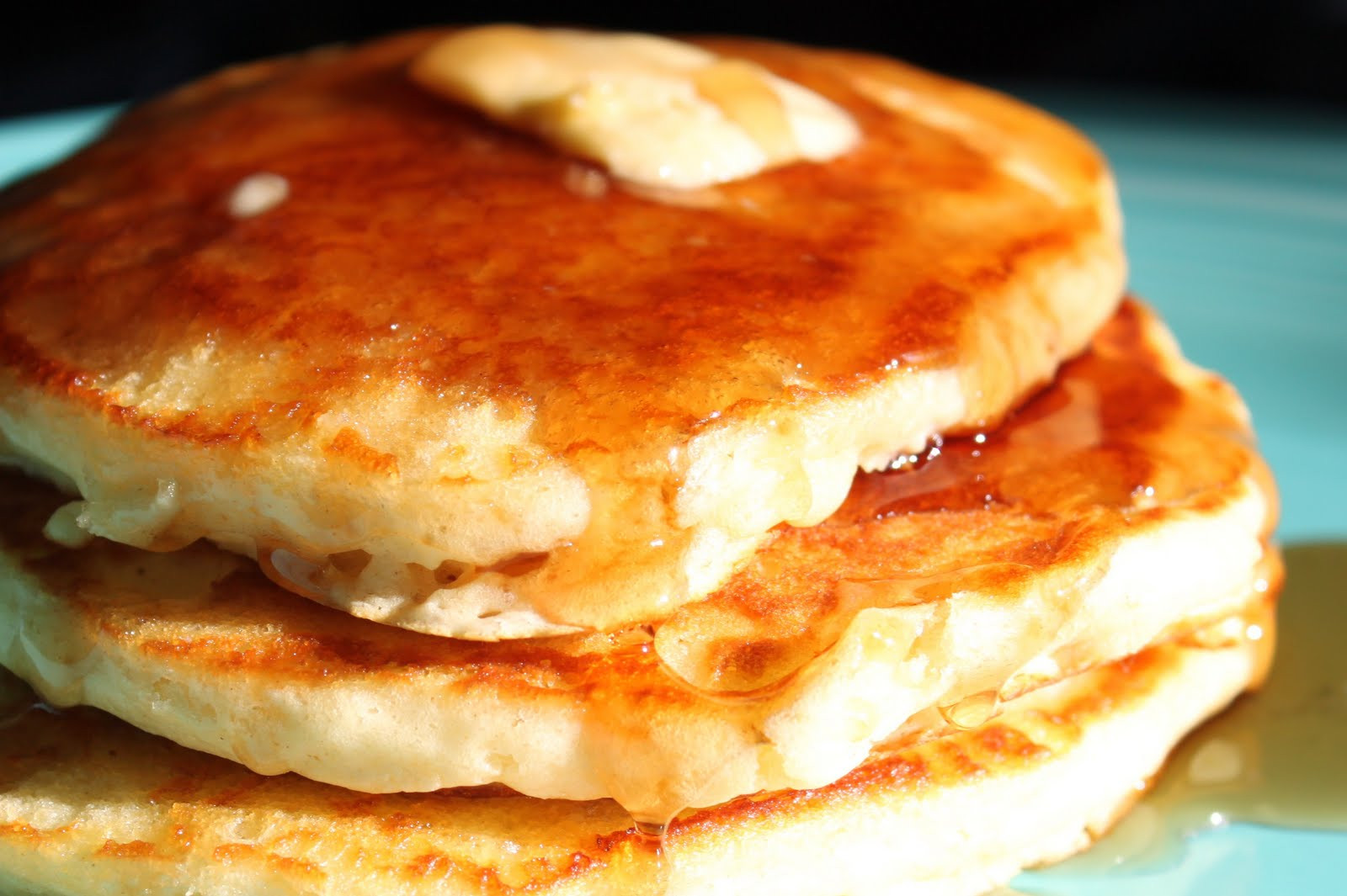 Light And Fluffy Pancakes
 Maple Leaves & Sycamore Trees Light n Fluffy Pancakes