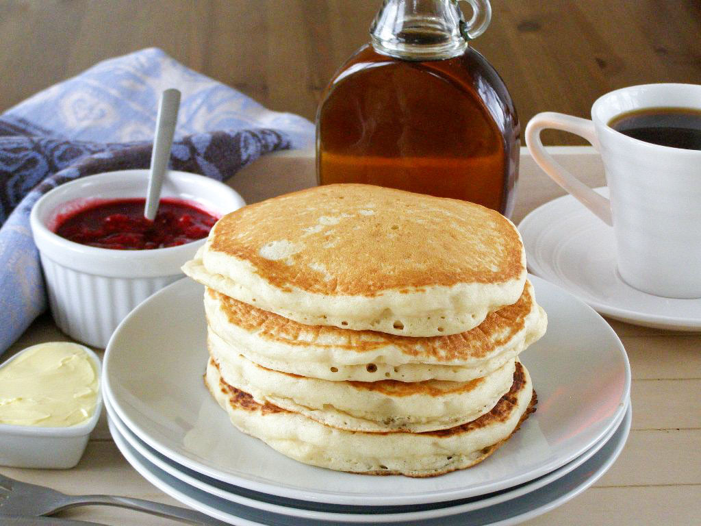 Light Fluffy Pancakes
 maple•spice Back to Basics Pancakes and Waffles