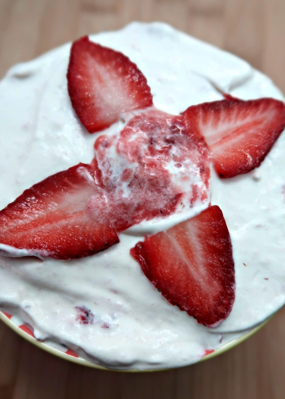 Low Carb Strawberry Dessert
 Low Carb Strawberry Fool Recipe Easy Keto Desserts