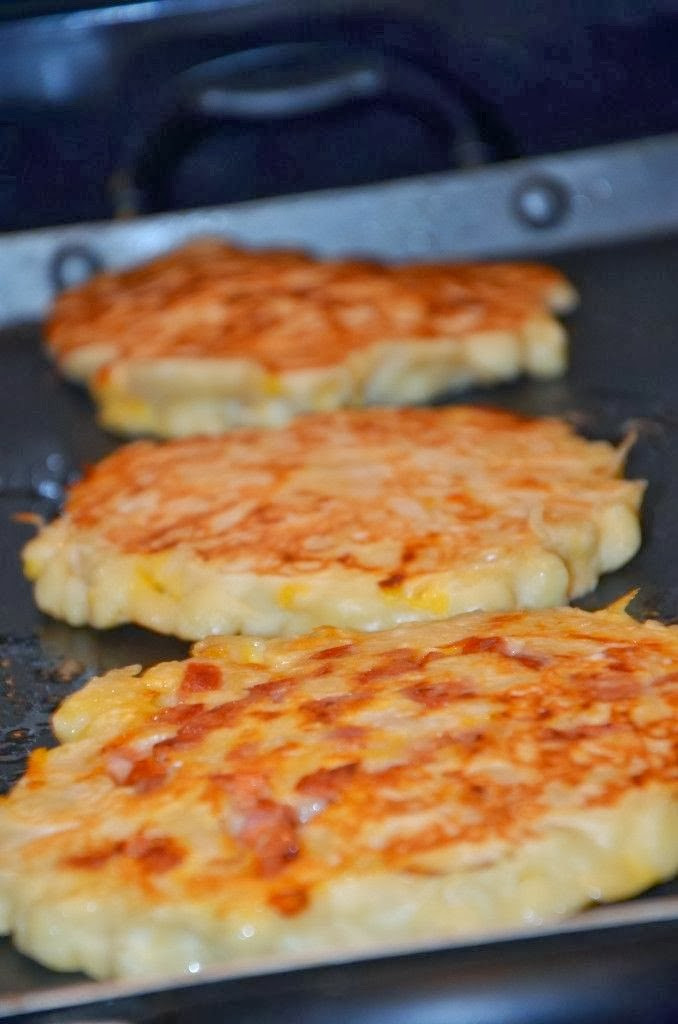 Mac And Cheese Pancakes
 Macaroni and Cheese Pancakes