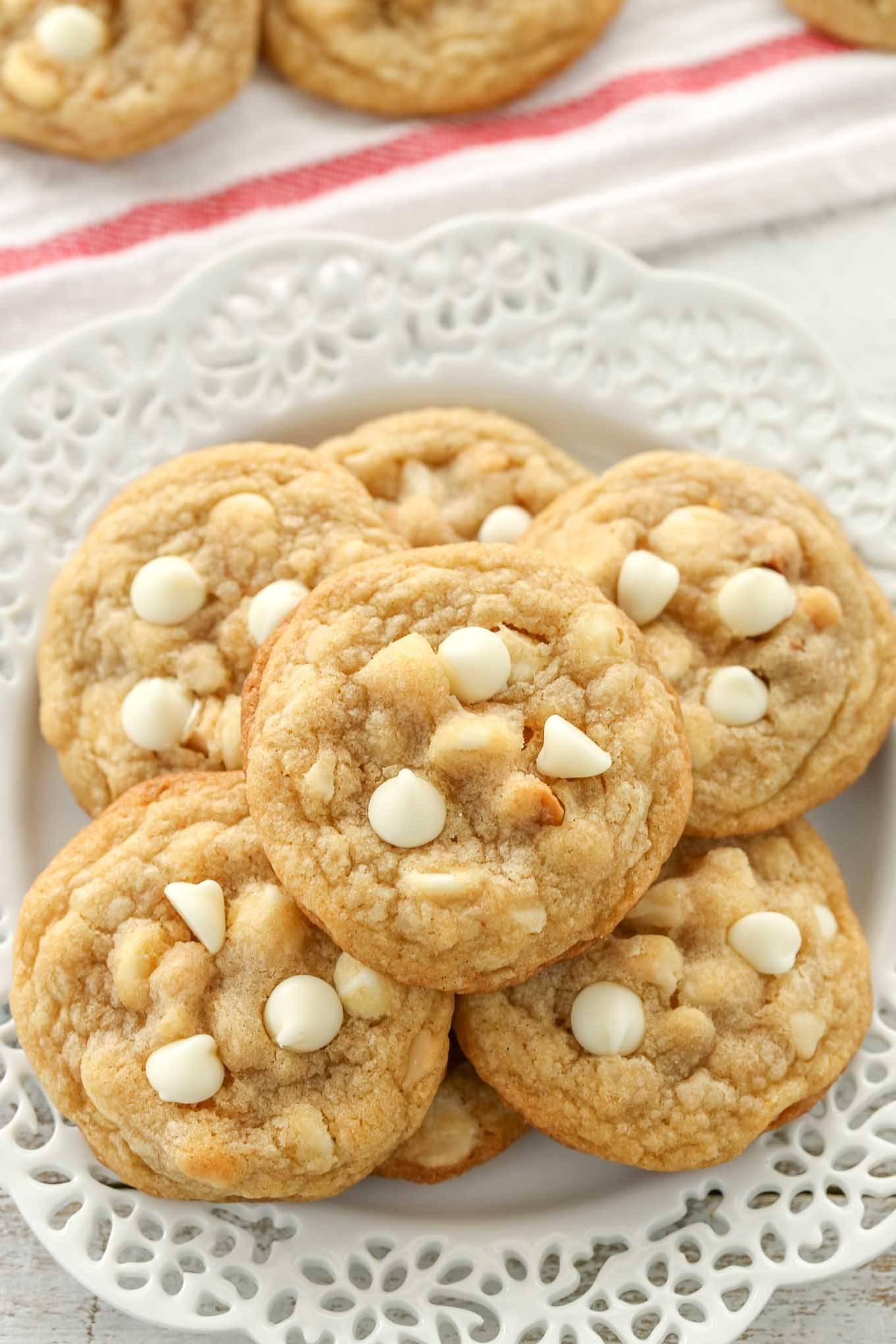 Macadamia Nut Cookies
 Soft and Chewy White Chocolate Macadamia Nut Cookies
