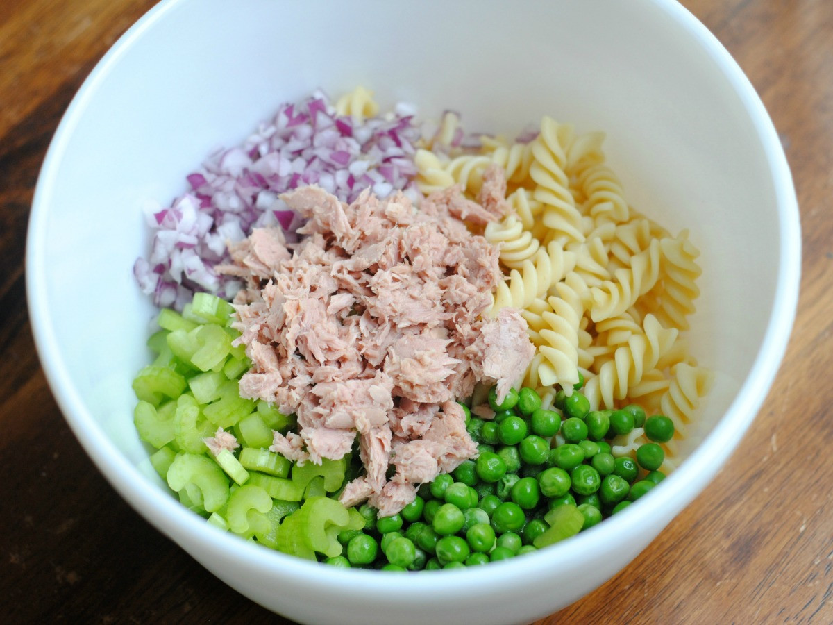 Macaroni Salad With Tuna
 Easy Tuna Pasta Salad Recipe