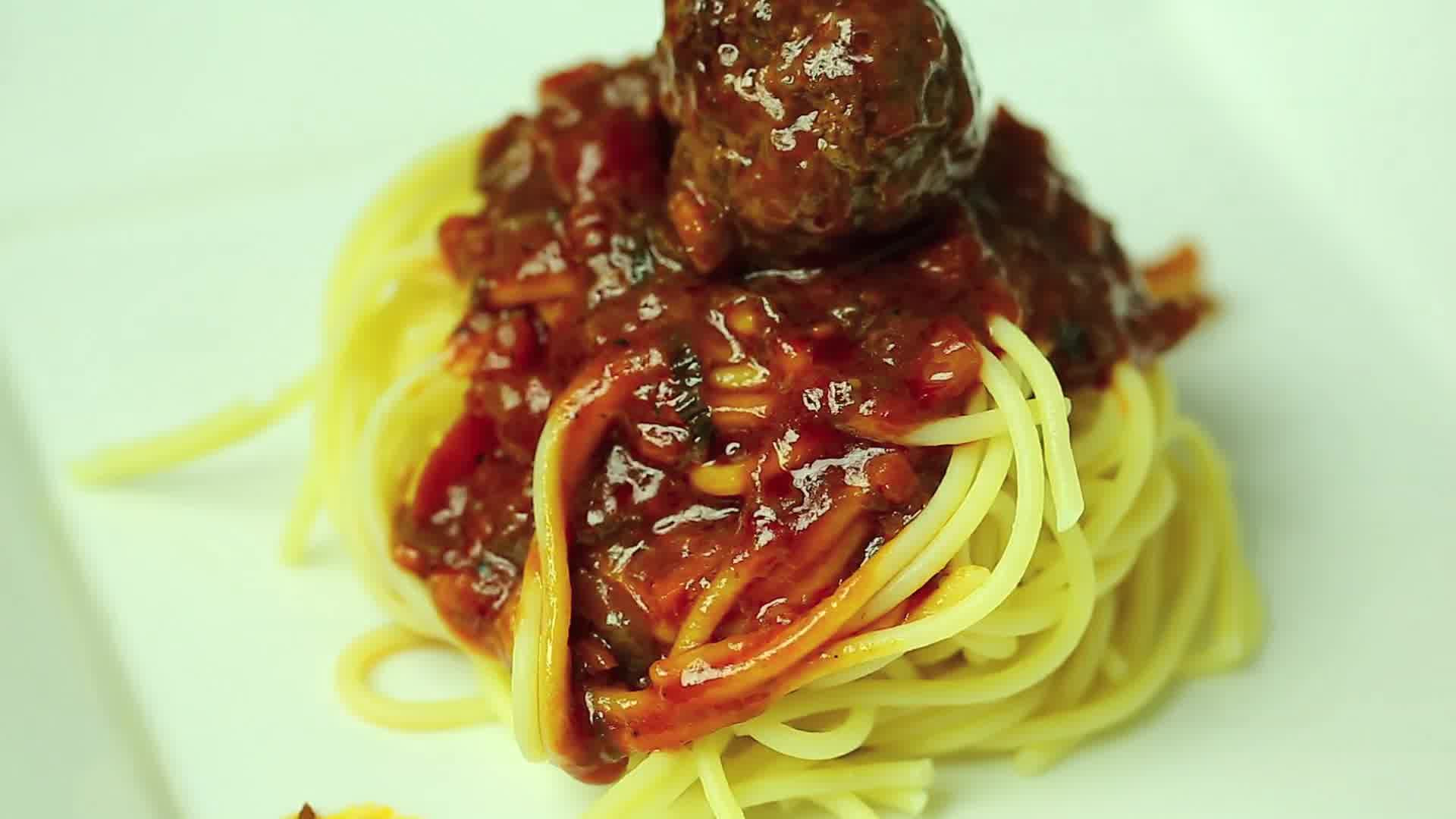 Make Spaghetti Sauce
 2 Easy Ways to Make Homemade Spaghetti Sauce wikiHow