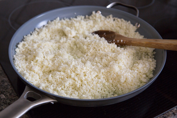 Making Cauliflower Rice
 How To Make Cauliflower Rice