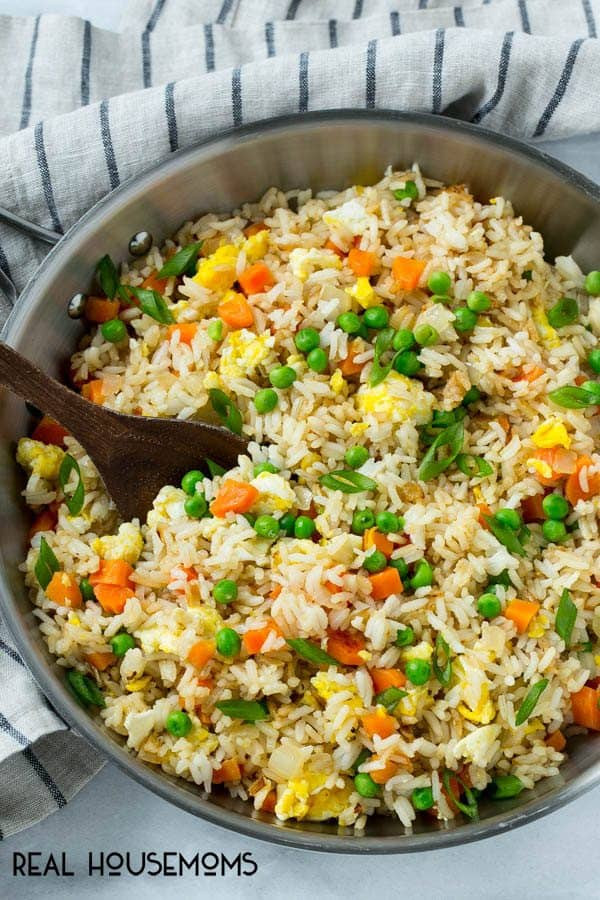 Making Fried Rice
 Easy Fried Rice ⋆ Real Housemoms