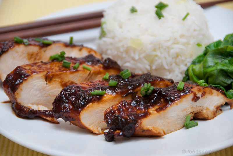 Mango Chutney Chicken
 Sweet mango chutney chicken with steamed rice