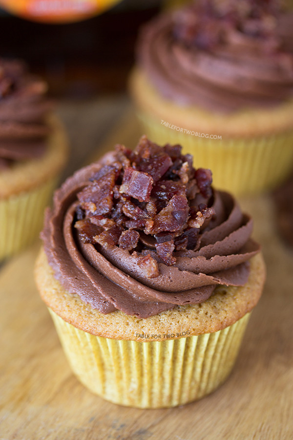 Maple Bacon Cupcakes
 Maple Bacon Cupcakes Table for Two