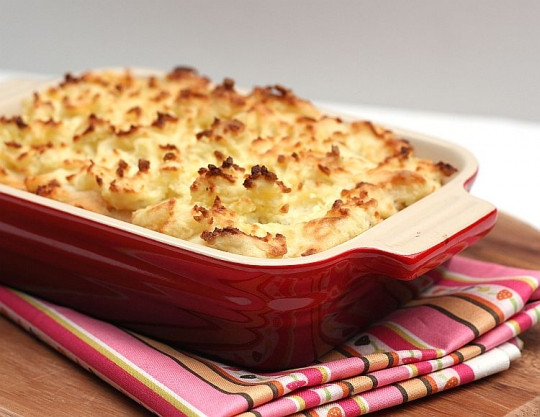 Mashed Potato Pies
 Shepherd s Pie with Garlic Mashed Potatoes