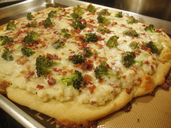 Mashed Potato Pizza
 Garlic Mashed Potato Pizza The official blog of America